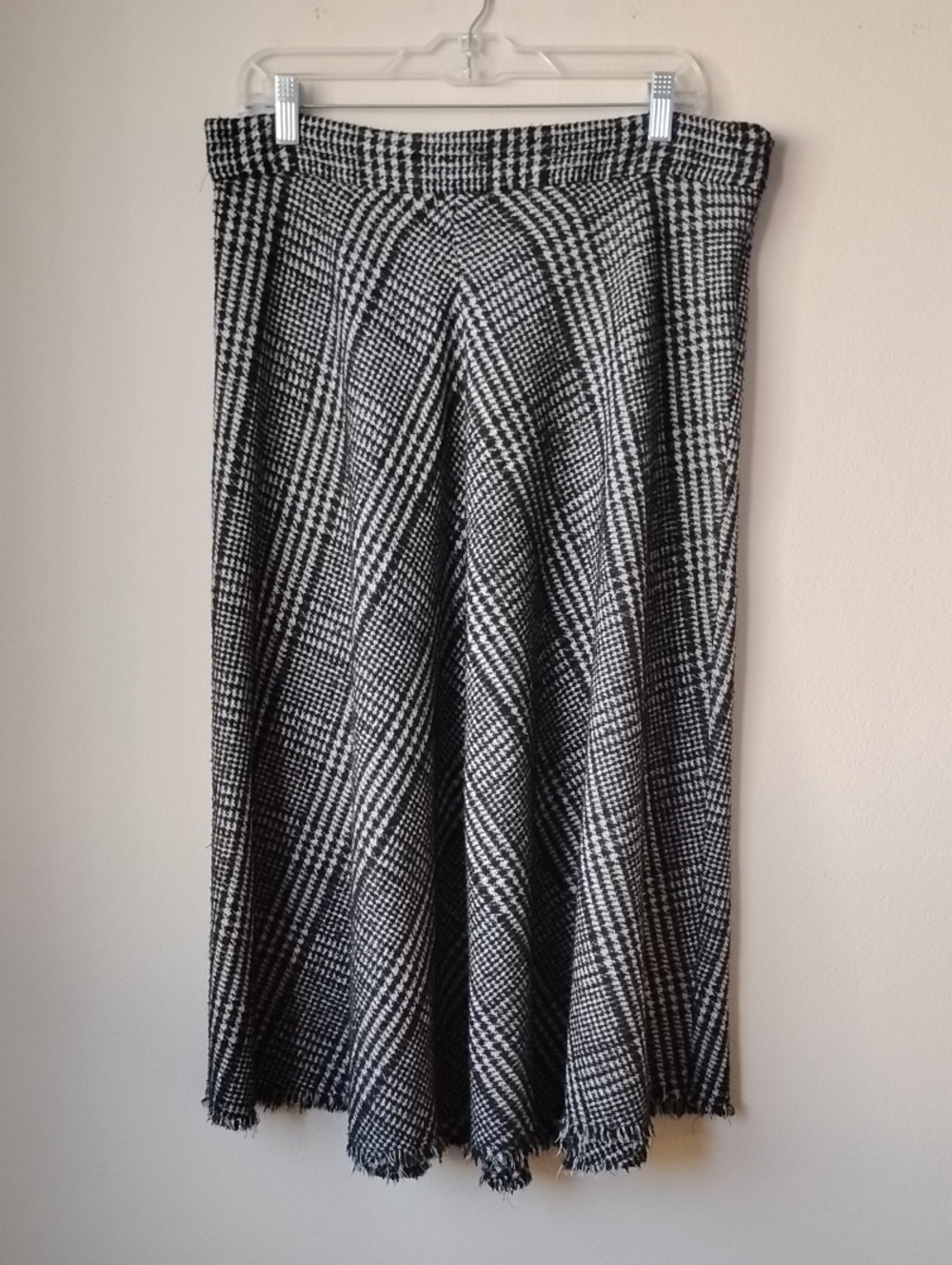 🍁🍂 Mango Black & White Plaid Flared Midi Skirt